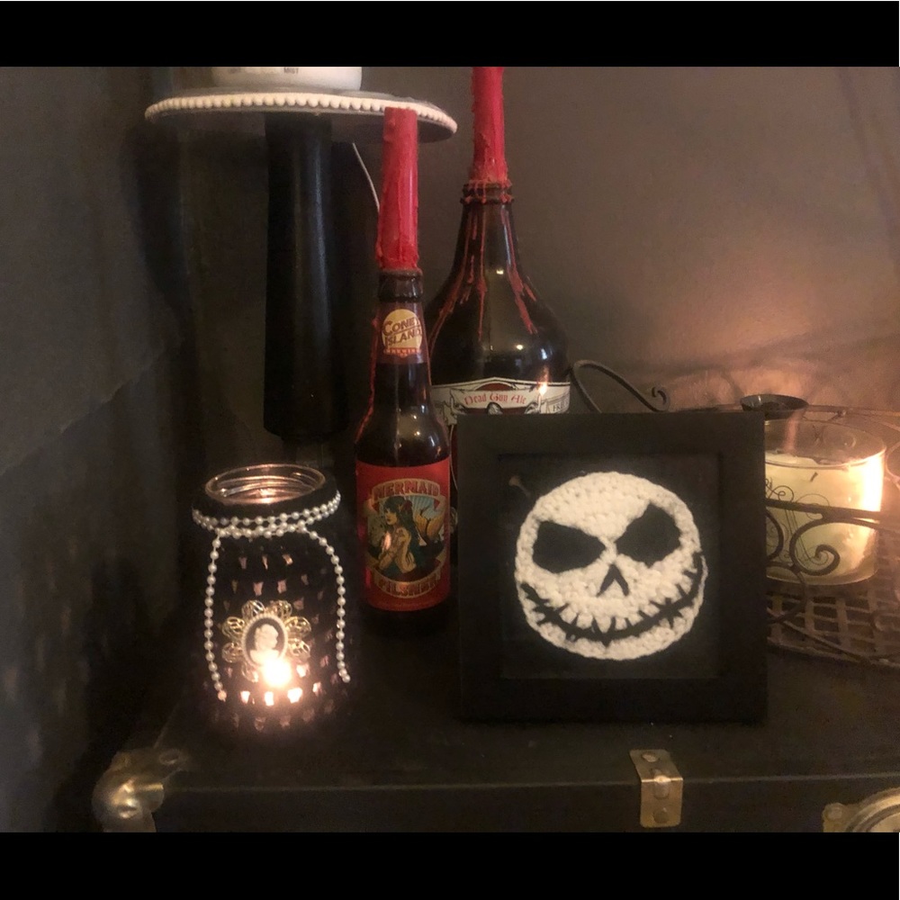 🖤 Jack Skellington Crochet Framed Wall Art Decor. - Picture 3 of 4